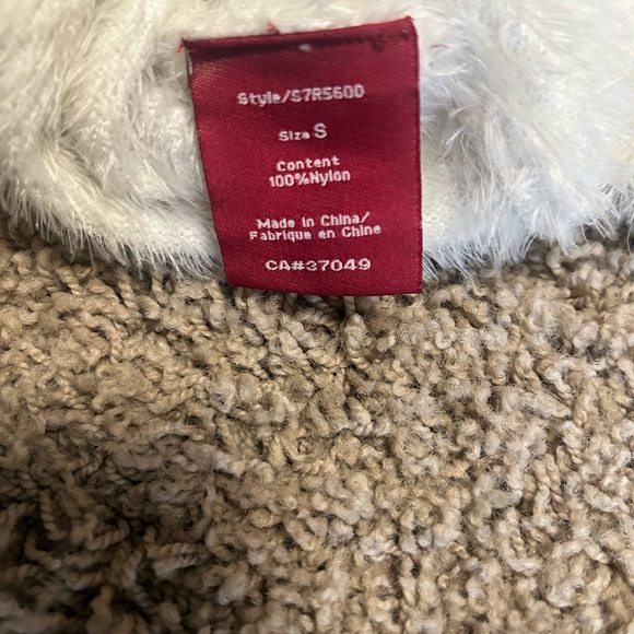 Woman’s size small white cozy plush sweater - Picture 9 of 10